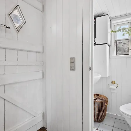 2 Bedroom Awesome In