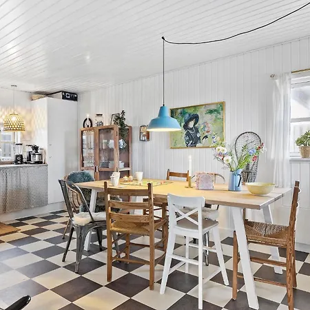 2 Bedroom Awesome In