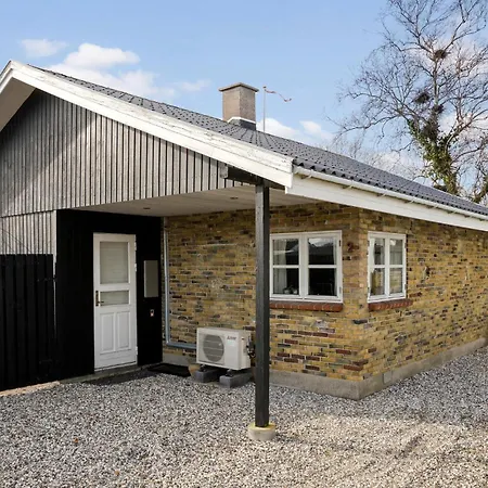 Holiday home 2 Bedroom Awesome In Otterup